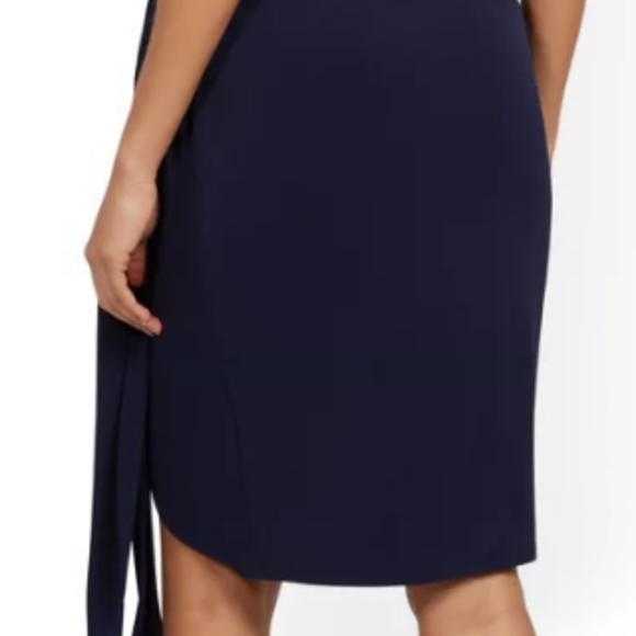 NEW YORK AND COMPANY CAP-SLEEVE TULIP WRAP DRESS - Picture 7 of 9